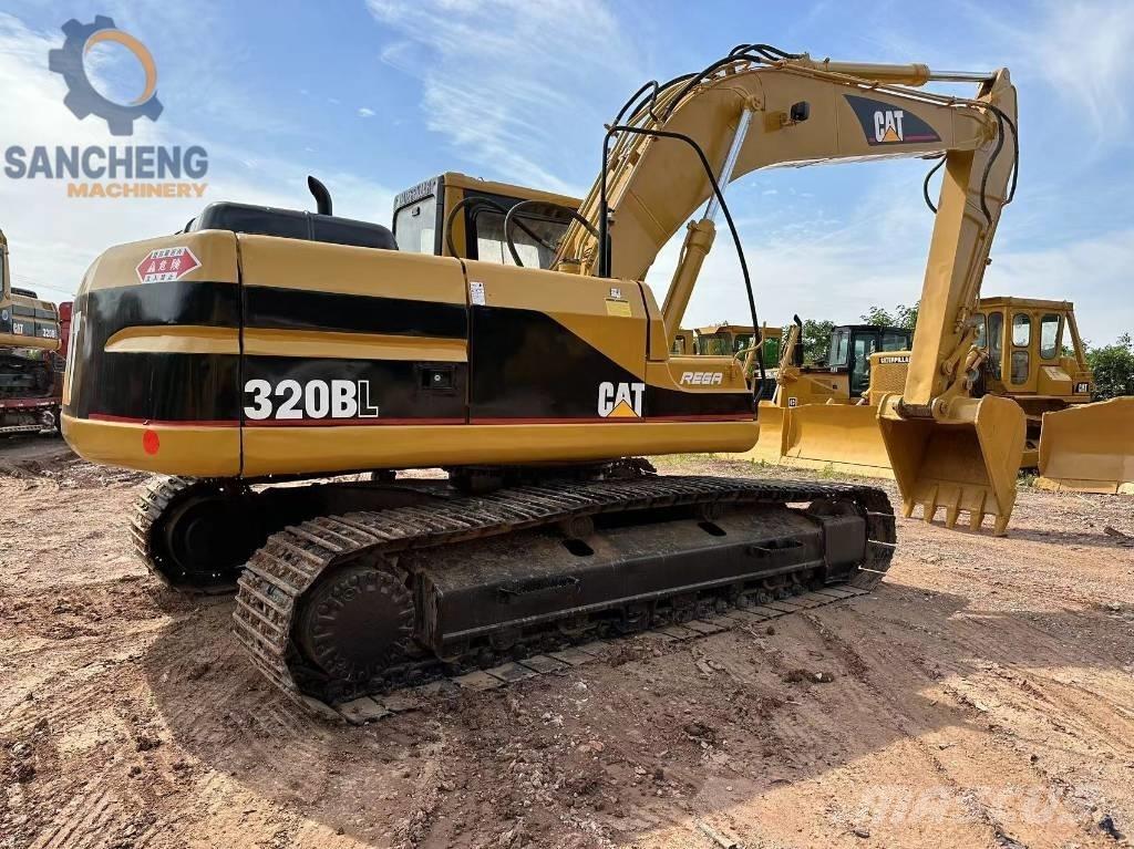 CAT 320B Paletli ekskavatörler