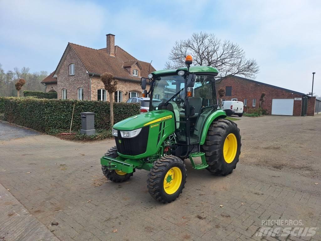 John Deere 4049R Traktörler