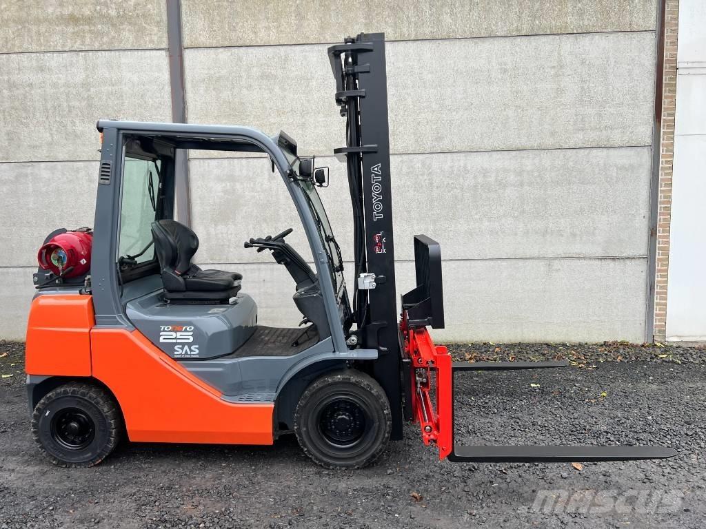 Toyota 02-8 FGF 25 LPG'li forkliftler