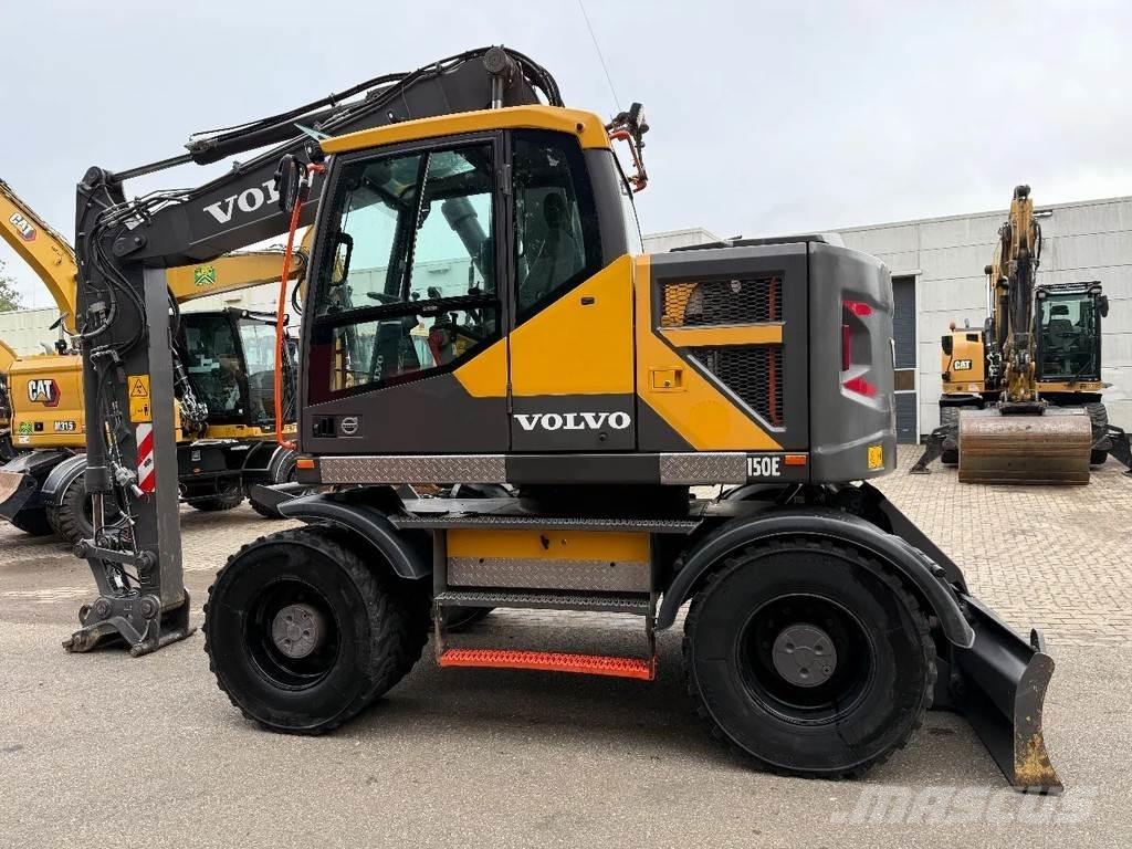Volvo EW150 Lastik tekerli ekskavatörler