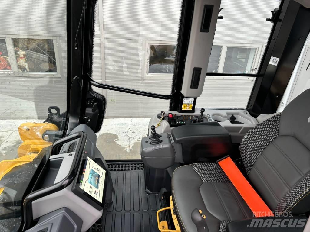 CAT 963 *MIETE/RENTAL Paletli yükleyiciler