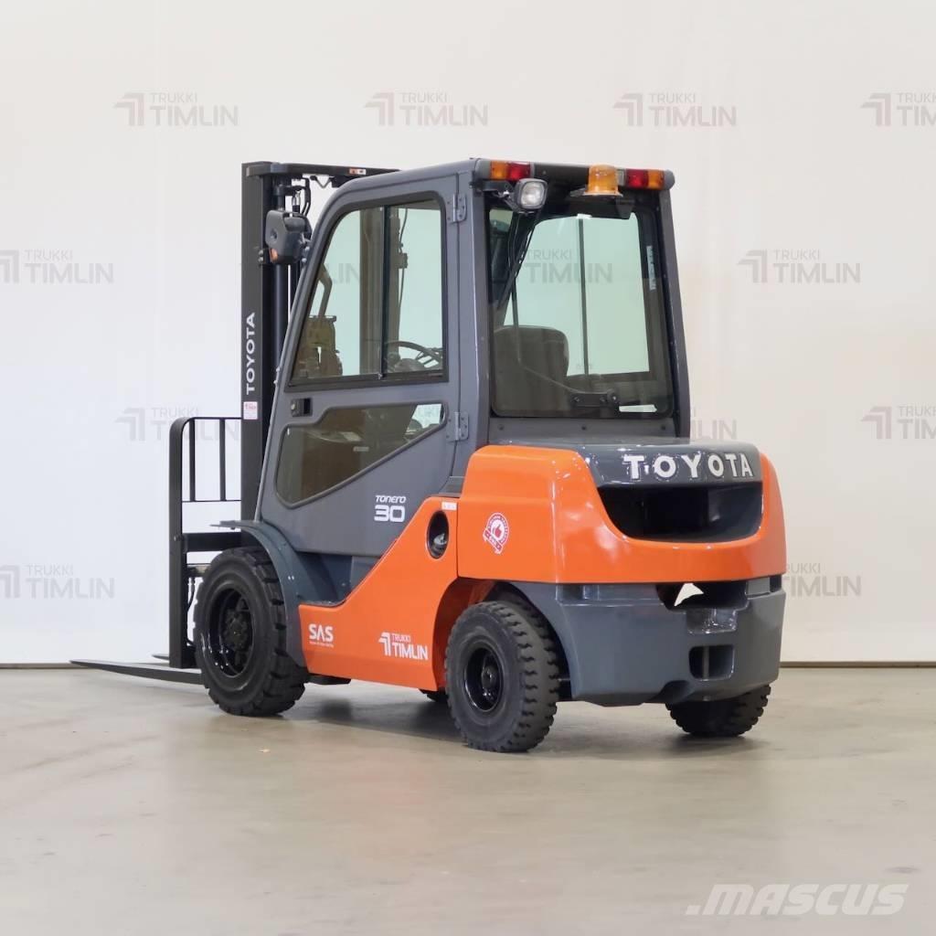 Toyota 02-8FDF30 Dizel forkliftler