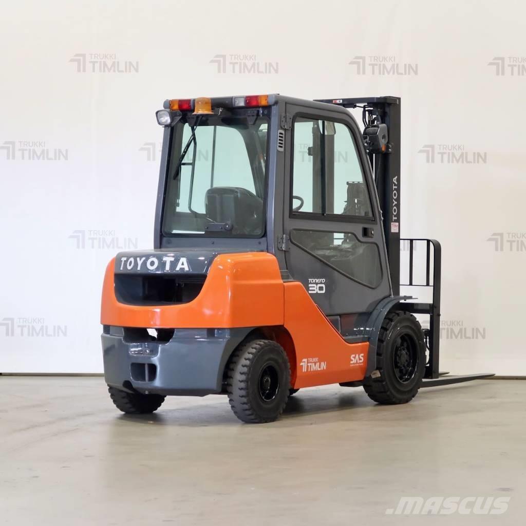 Toyota 02-8FDF30 Dizel forkliftler