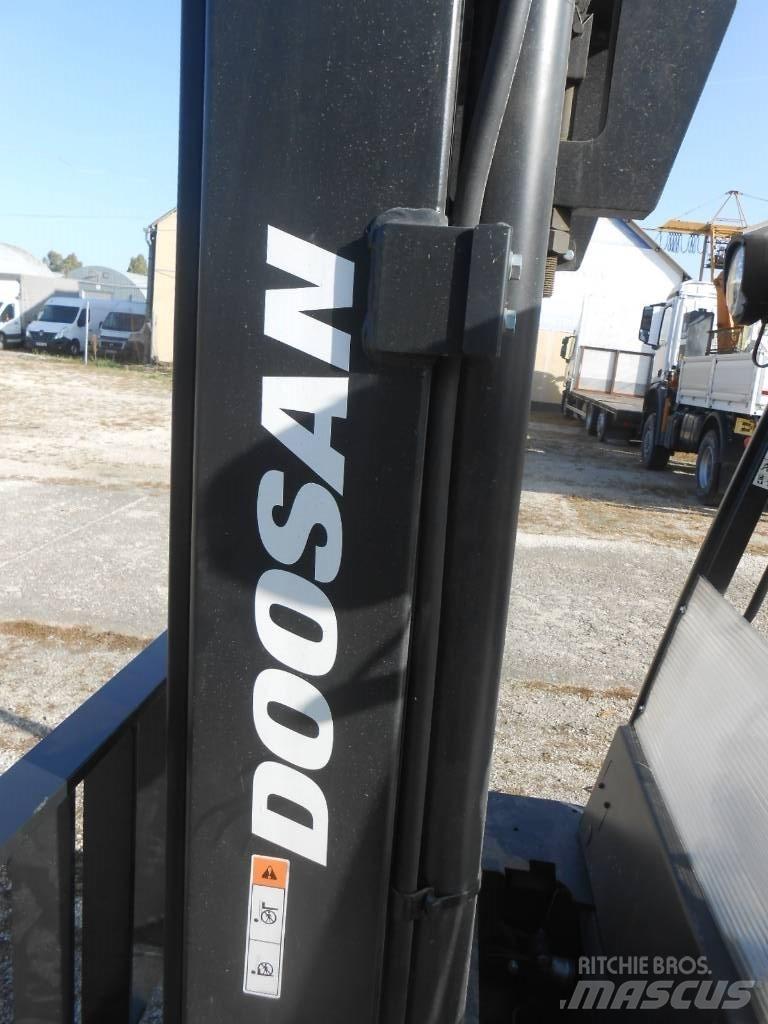 Doosan D50 SC-09 Dizel forkliftler