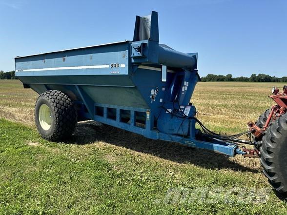 Kinze 840 Hububat/Silaj Römorkları