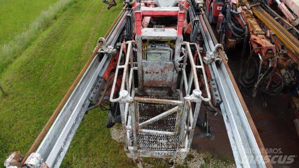 Sandvik DT820SC Tünel açma ve yer altı maden sondaj makineleri
