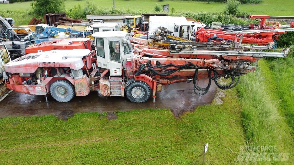 Sandvik DT820SC Tünel açma ve yer altı maden sondaj makineleri