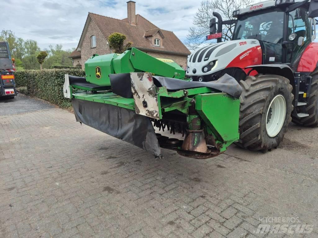 John Deere 131 Diskli çayir biçme makinasi