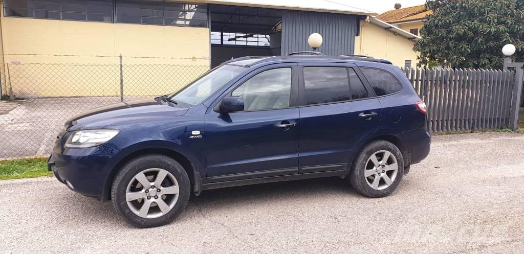 Hyundai SANTA FE Otomobiller