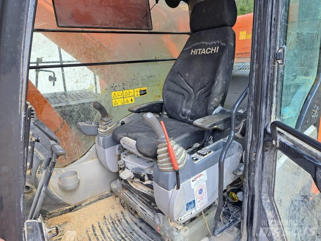 Hitachi ZX670ICH-5B Paletli ekskavatörler