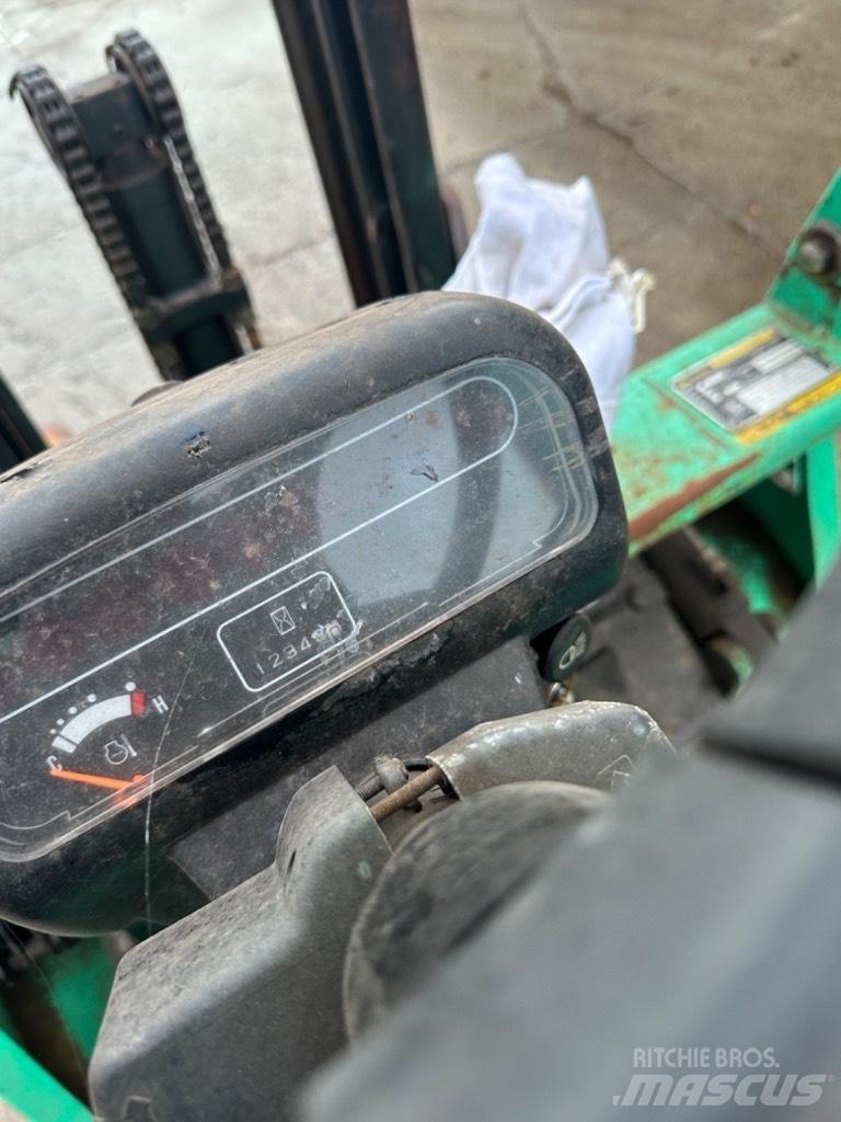 Mitsubishi FG 15 LPG'li forkliftler