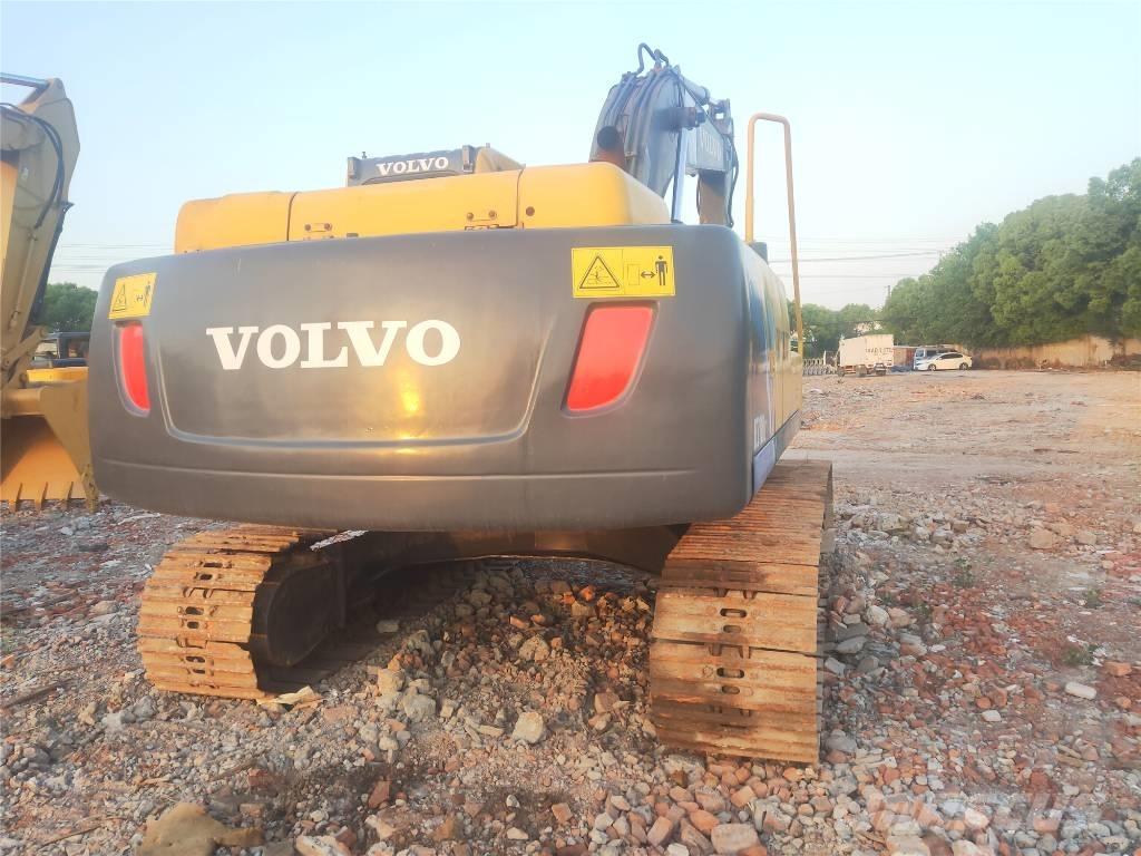 Volvo EC 210 B LC Paletli ekskavatörler