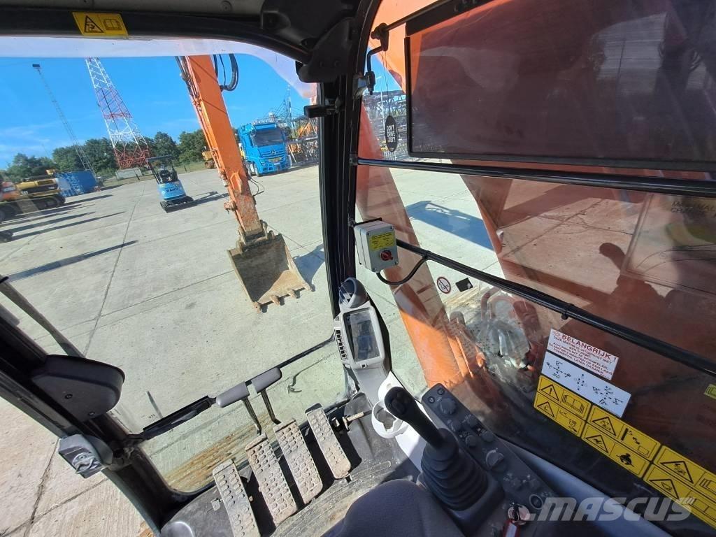 Hitachi ZX210LC-6 Paletli ekskavatörler
