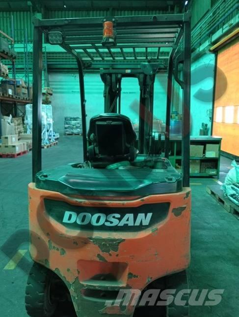 Doosan B 30 X-7 Elektrikli forkliftler