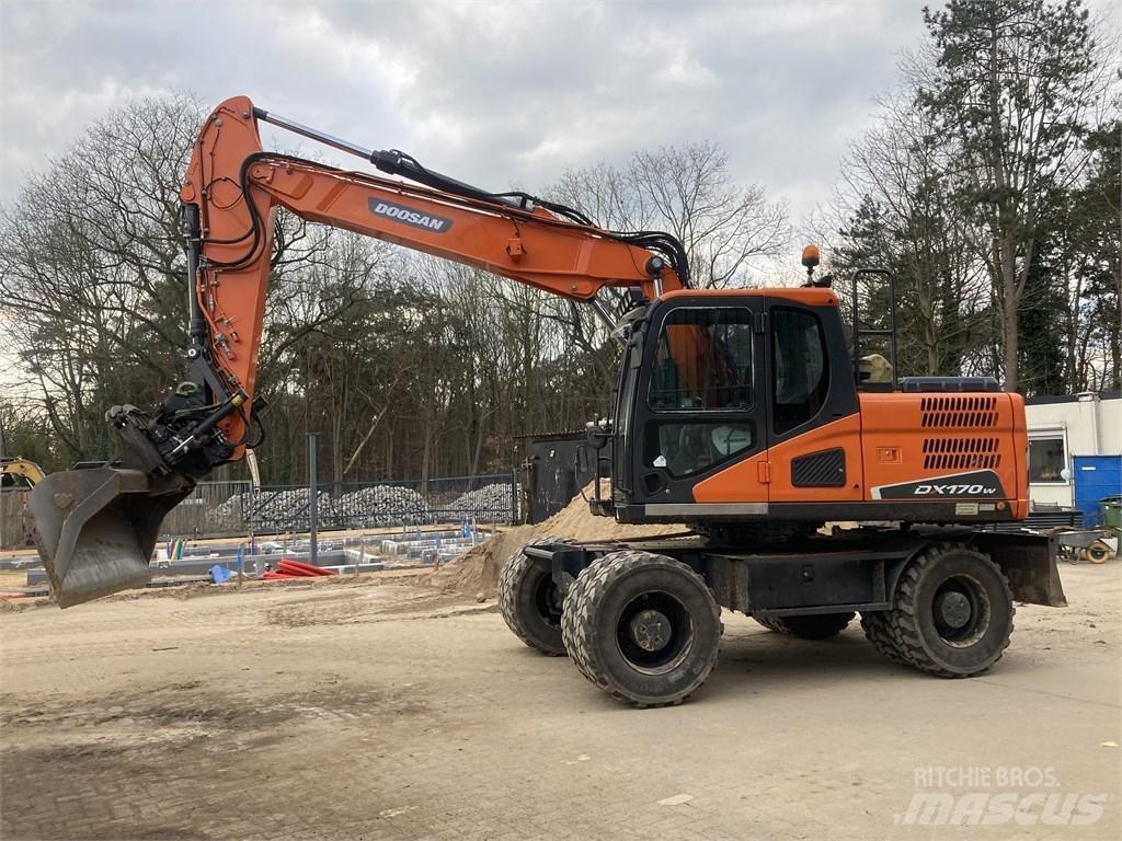 Doosan DX 170-5 W Lastik tekerli ekskavatörler