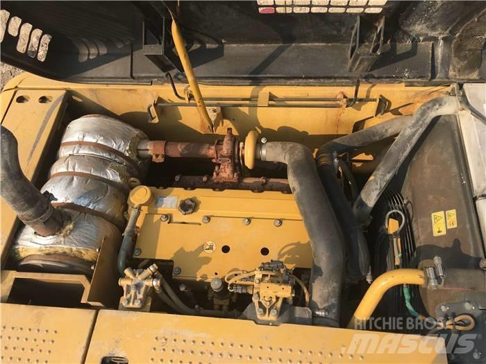 CAT 320 D Paletli ekskavatörler