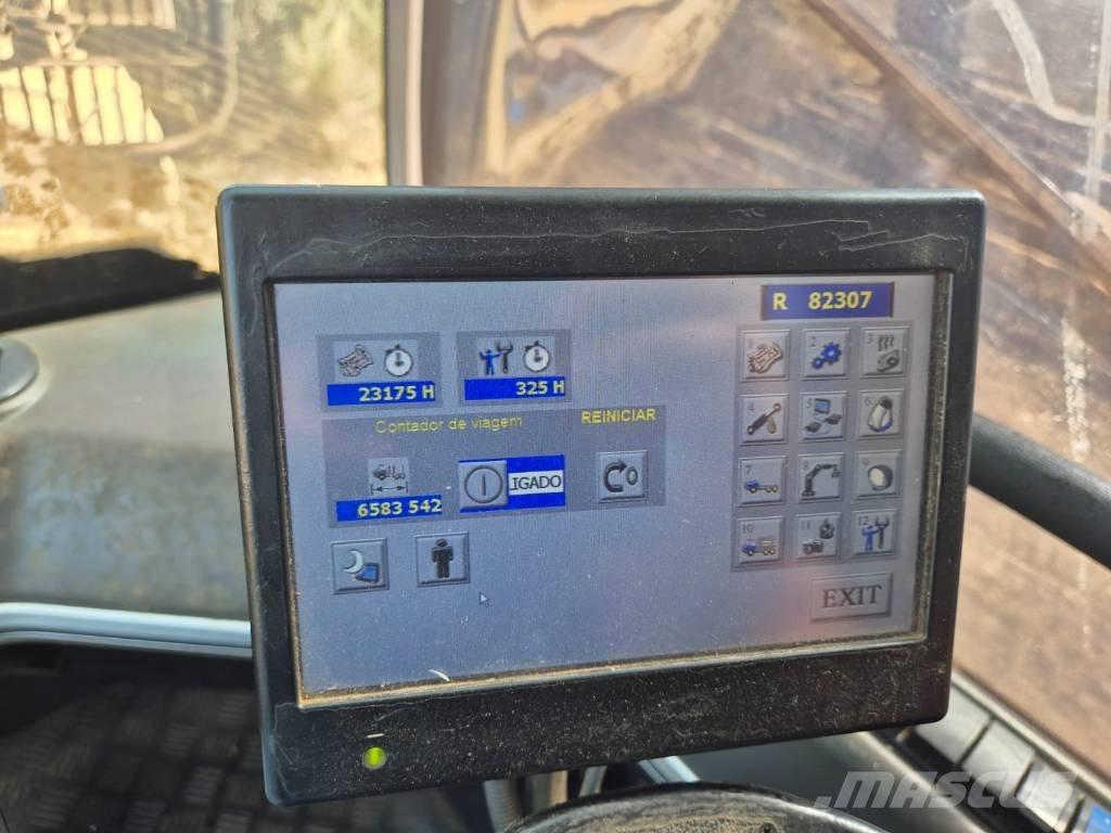 Rottne F13 Tomruk yükleyici traktörler