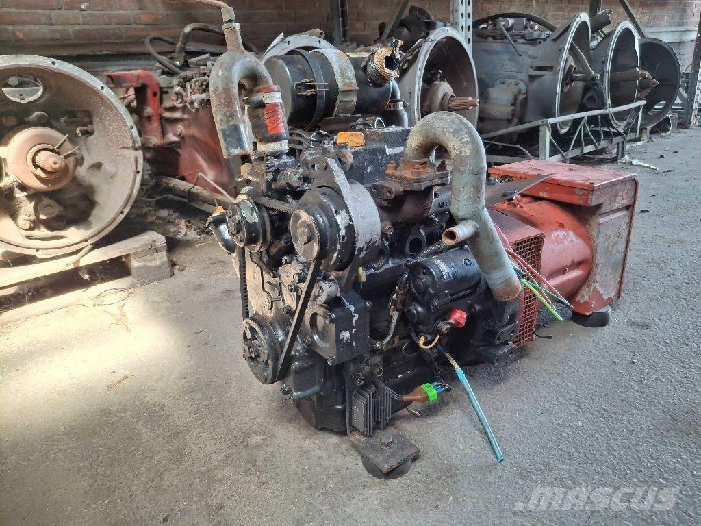 Komatsu 3D72-F2HA Motorlar