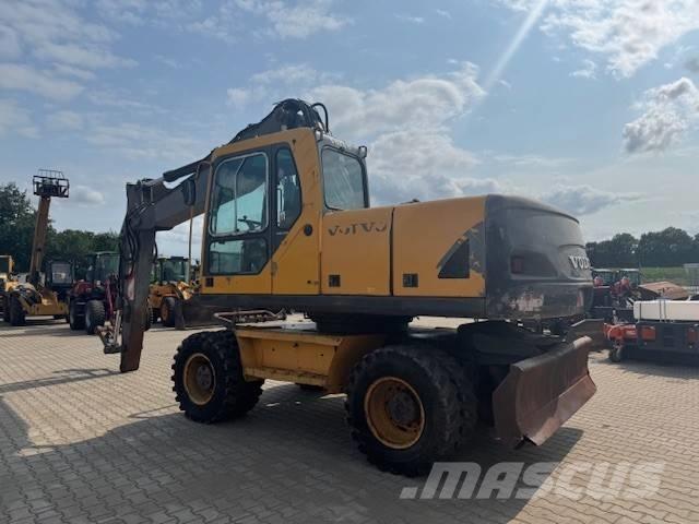 Volvo EW 180 B Lastik tekerli ekskavatörler