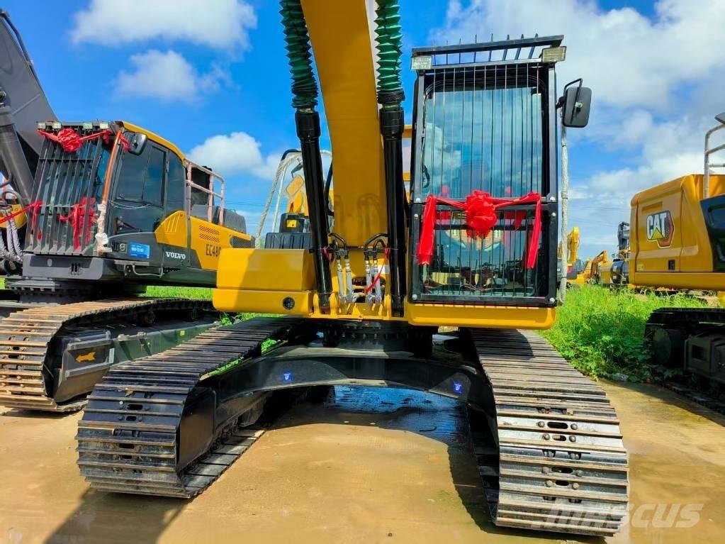 CAT 320 Paletli ekskavatörler