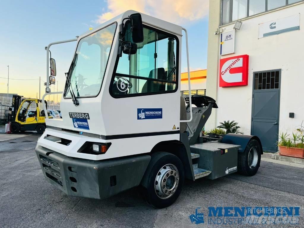 Terberg YT 222 Terminal çekiciler