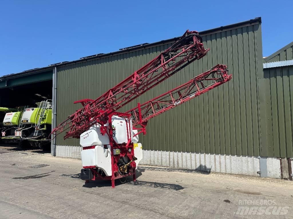 FarmGEM FSE 1600 Monte edilebilir pülverizatörler