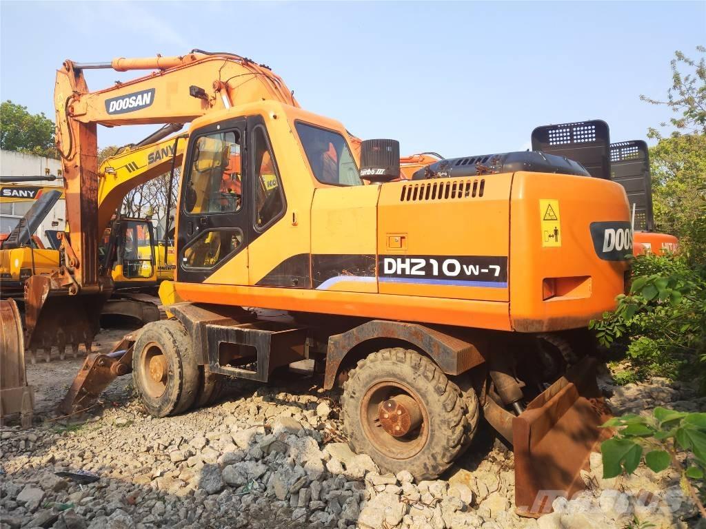 Doosan DH210W-7 Lastik tekerli ekskavatörler