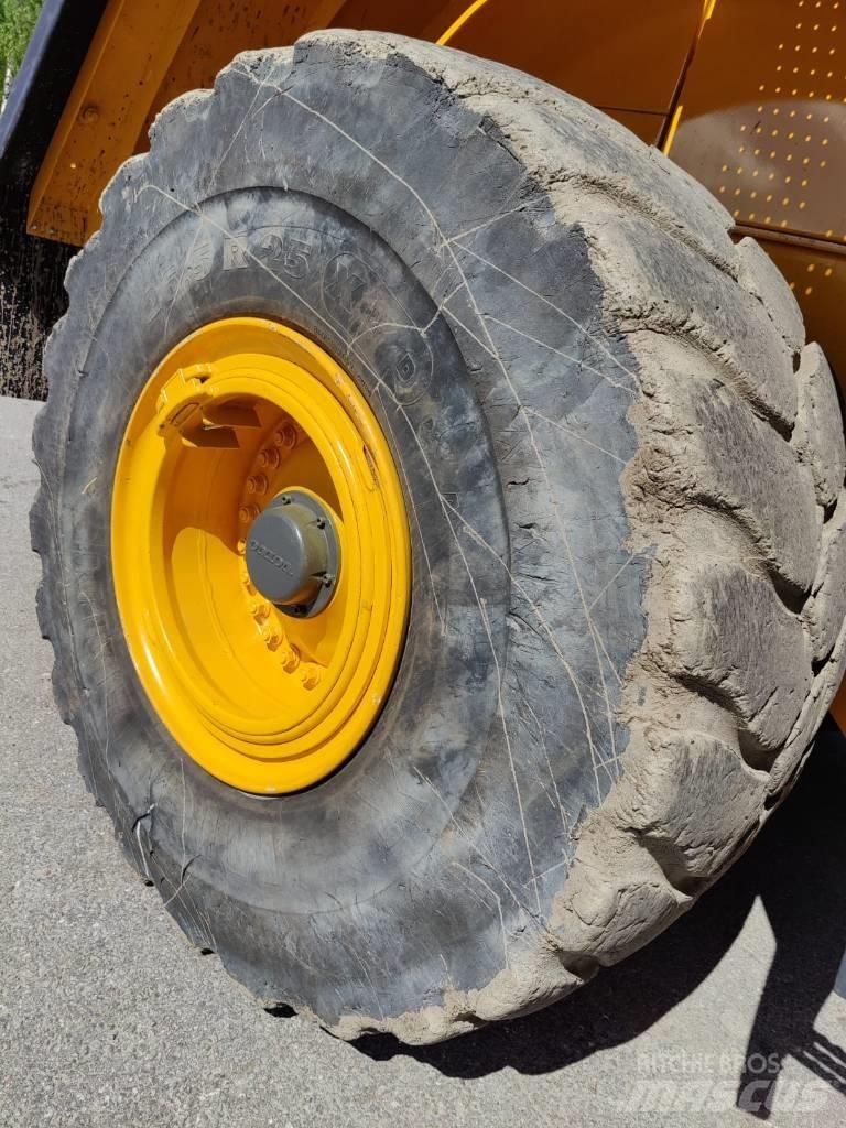Volvo L 180 E Tekerlekli yükleyiciler