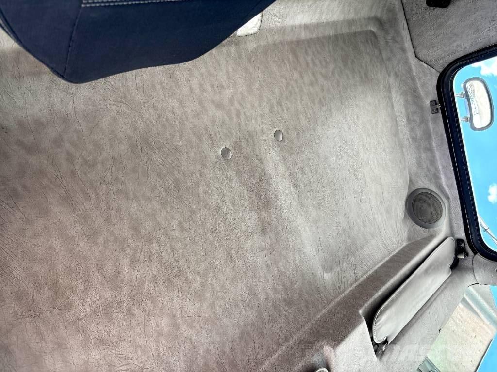 Kenworth T 300 Çekiciler