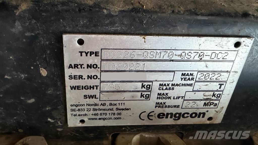 Kobelco SK 210 LC Paletli ekskavatörler