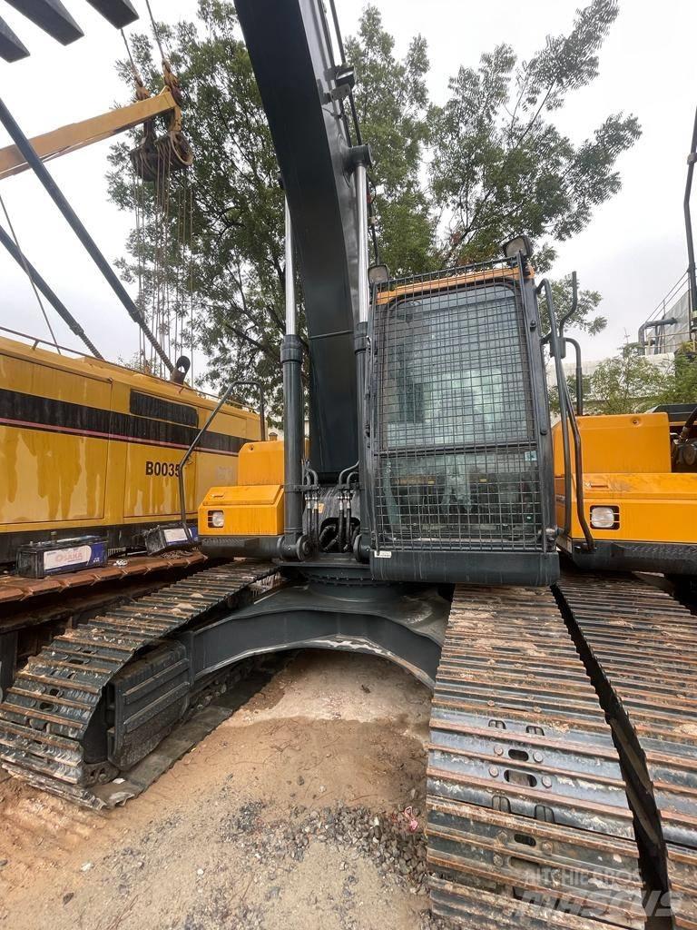 Hyundai R210 Paletli ekskavatörler