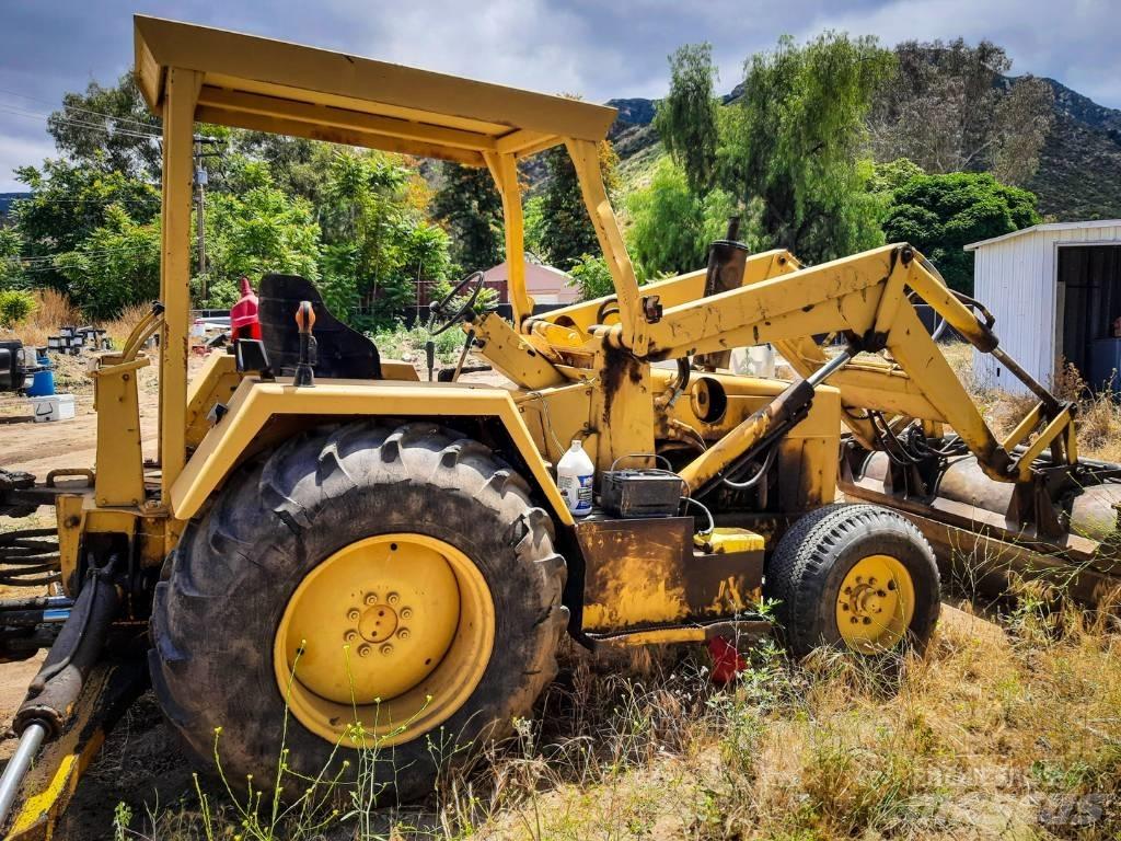 Ford 755B Kazıcı yükleyiciler - beko loder
