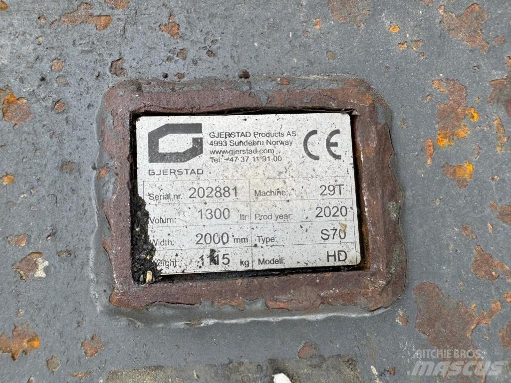Volvo ECR 235 E Paletli ekskavatörler