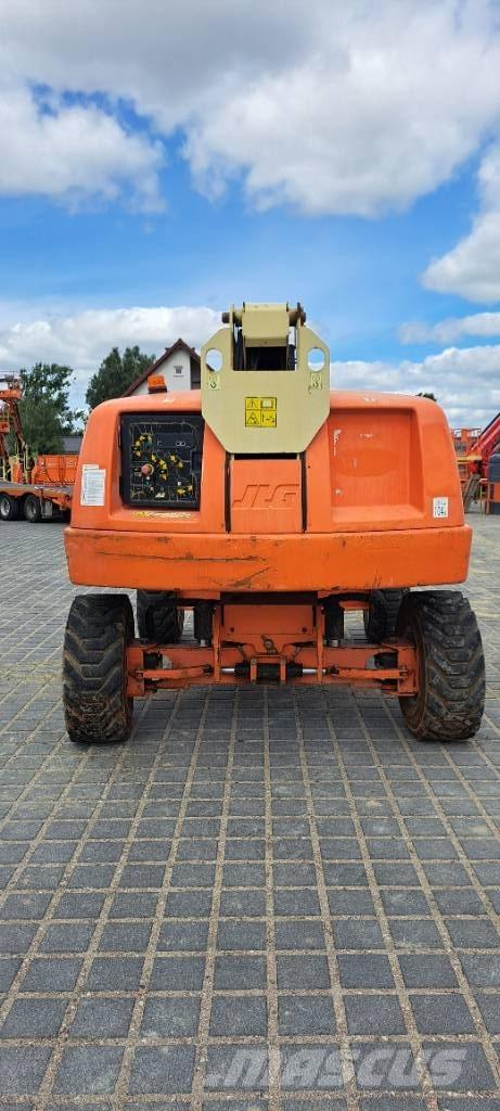 JLG 600AJ Körüklü personel platformları