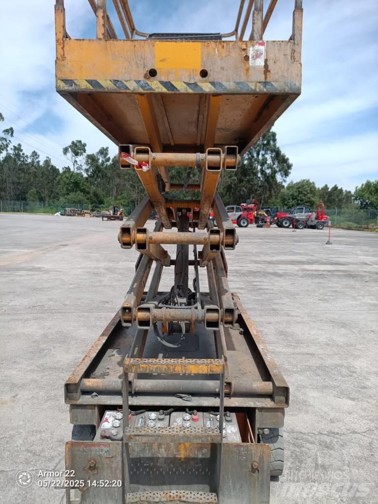 Haulotte Compact 10 Makasli platformlar