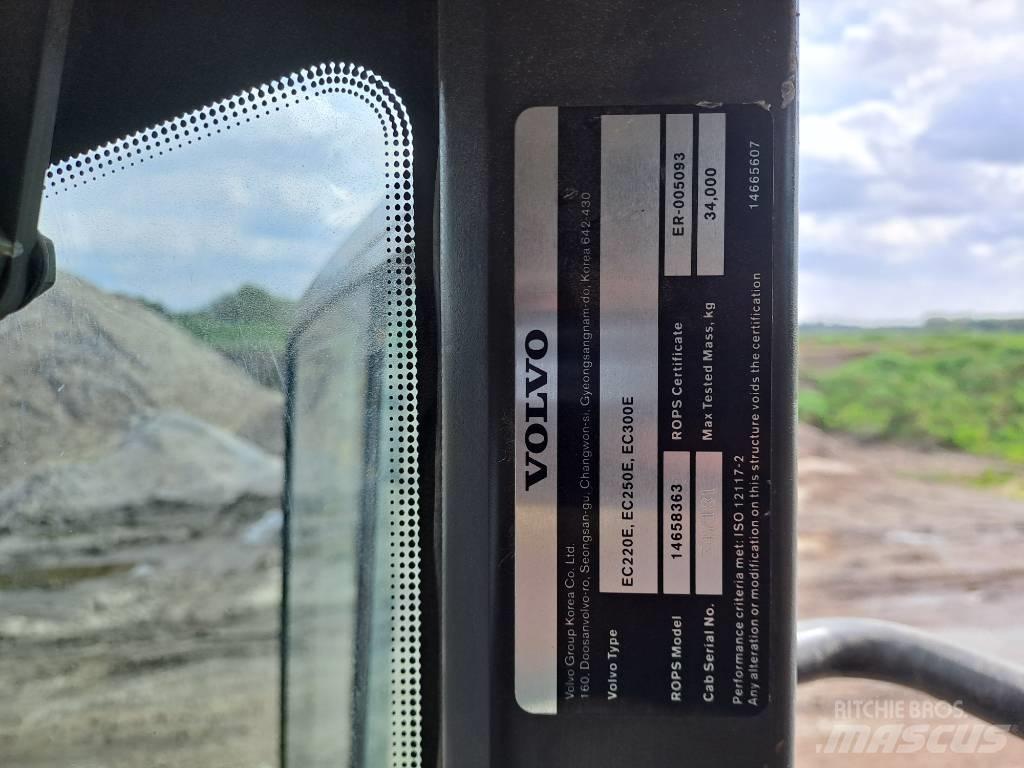 Volvo EC300EL Paletli ekskavatörler