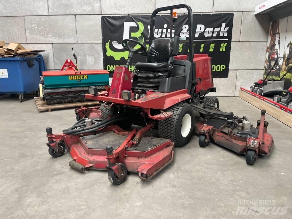 Toro GM 4000 D Mobil çim biçme makineleri