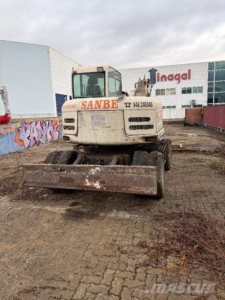 Terex HML 32 Lastik tekerli ekskavatörler