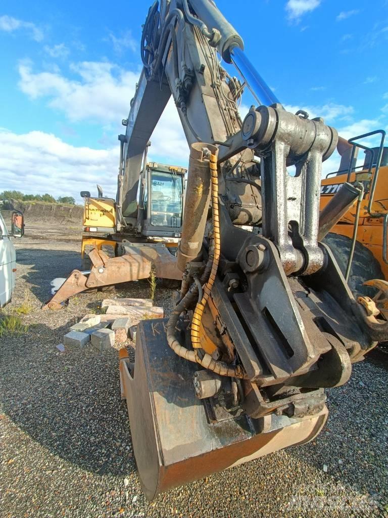 Volvo EW 140 Lastik tekerli ekskavatörler