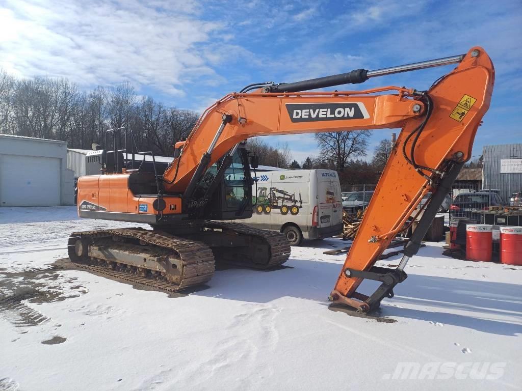 Develon DX 210 LC-7 Paletli ekskavatörler