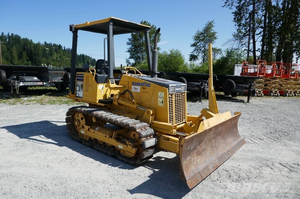 Komatsu D21A-8 Paletli dozerler