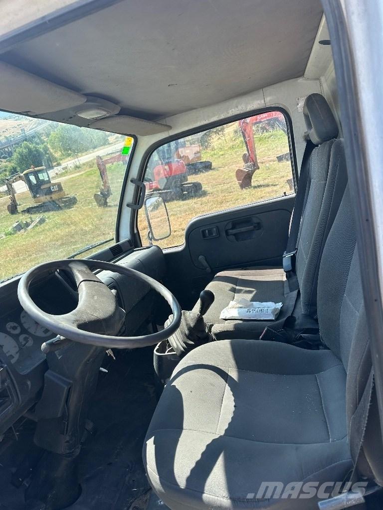 Nissan CABSTAR 35.13 Tekerlekli platformlar