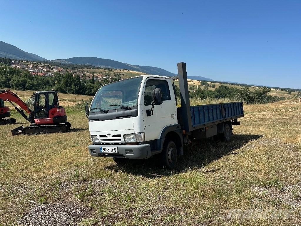 Nissan CABSTAR 35.13 Tekerlekli platformlar