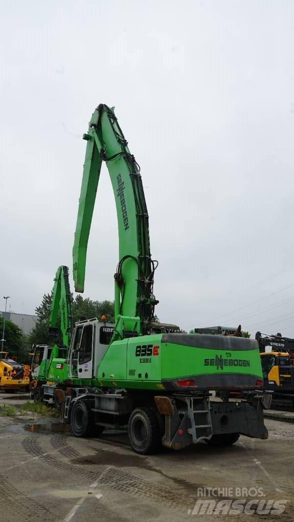 Sennebogen 835 ME Atık taşıma araçları