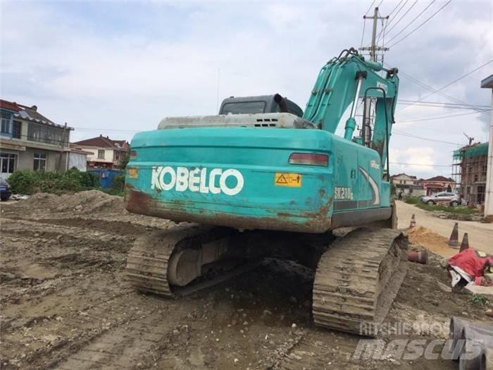 Kobelco SK 210-8 E Paletli ekskavatörler