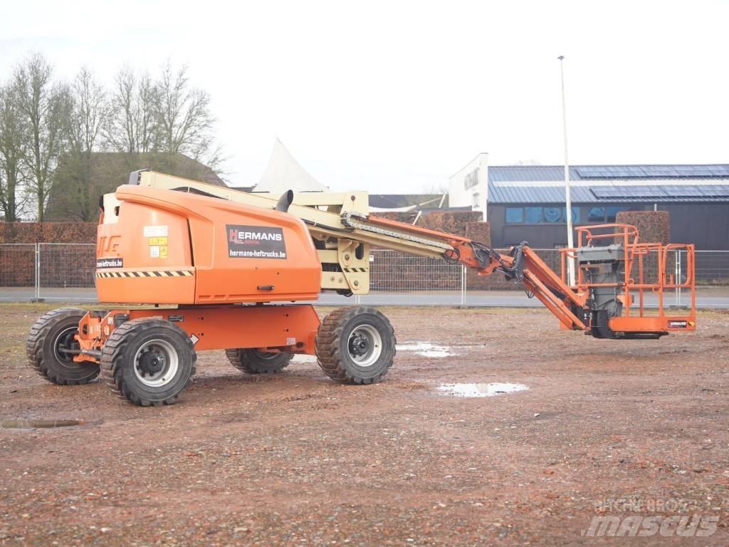 JLG 520 AJ Körüklü personel platformları