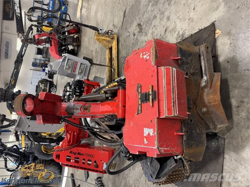 Komatsu S132 Agaç kesme robotlari