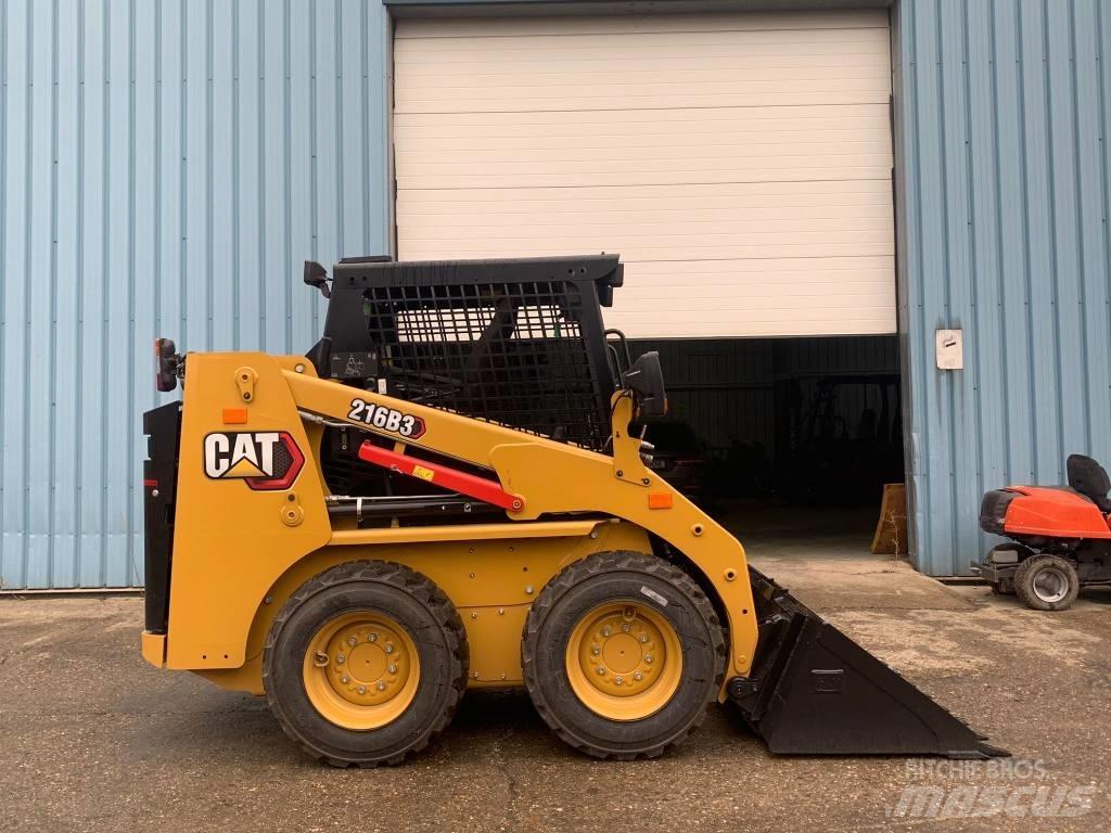 CAT 216 B 3 Mini yükleyiciler
