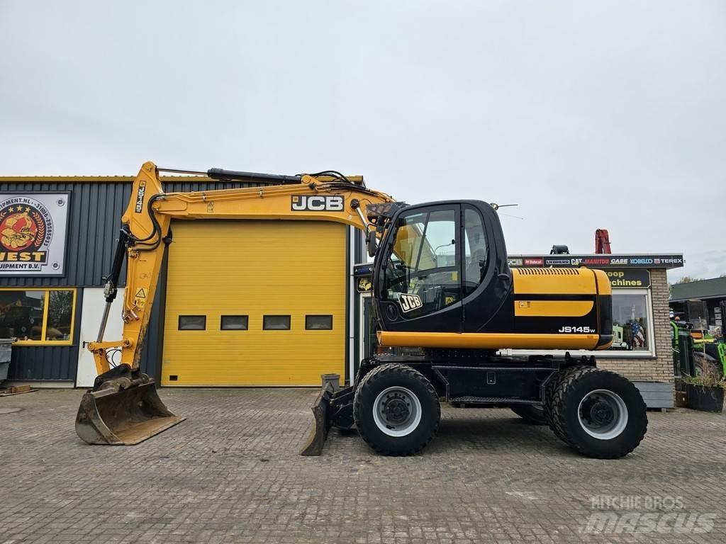 JCB JS145W Lastik tekerli ekskavatörler
