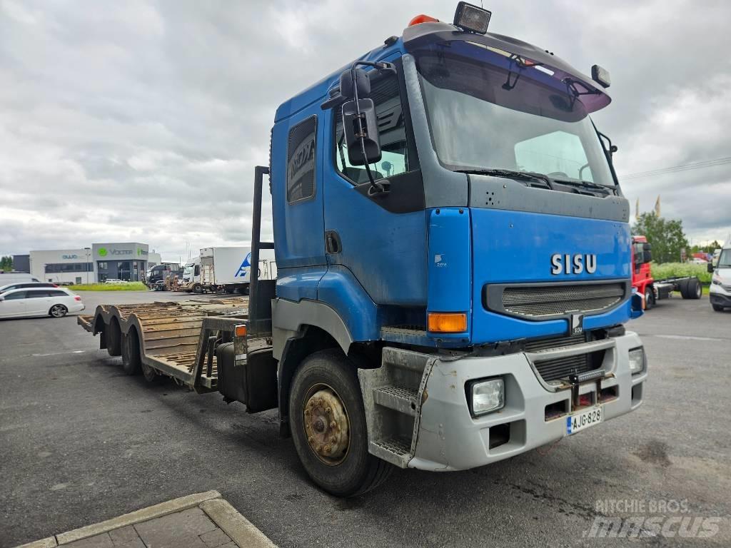 Sisu E12 8x2 Orman makinesi taşıma kamyonları